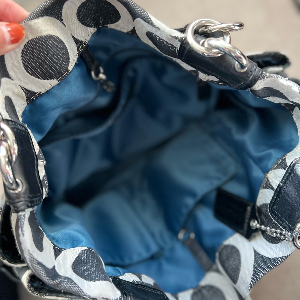 Coach Peyton Trendy Tote - Picture 4 of 5